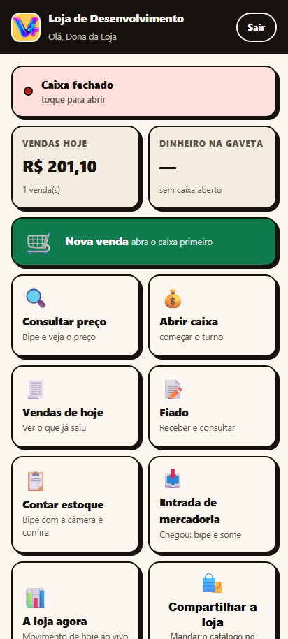Tela de demonstração do Varejo App, com atalhos de venda, caixa e estoque